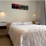 Moderno Apto cerca del Mar y Aeropuerto