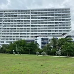 Moderno Apto cerca del Mar y Aeropuerto