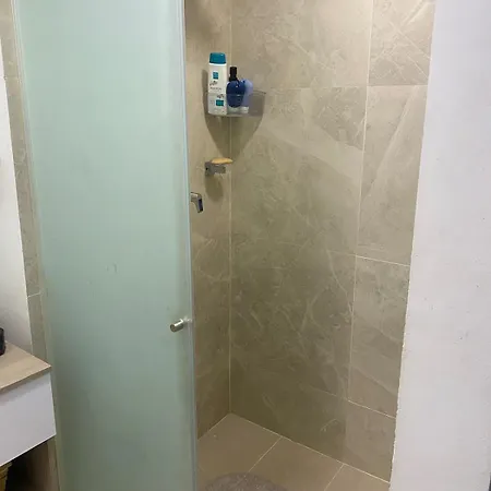 Moderno Apto Cerca Del Mar Y Aeropuerto *